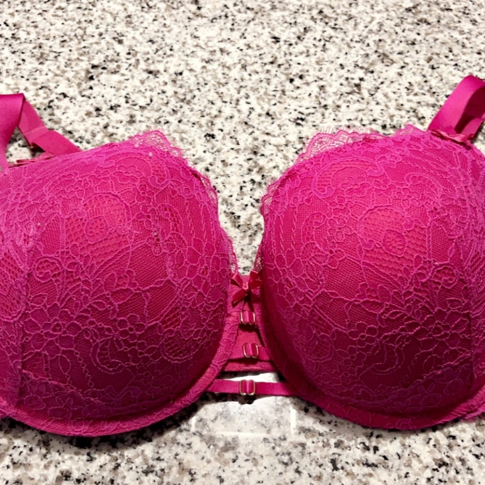 size 44D cacique pink bra